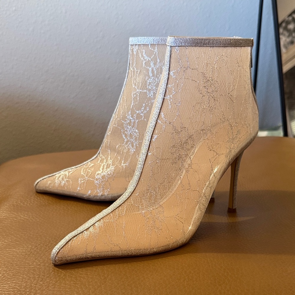 Jewel Badgley Mischka Women's Gesina Evening Booties